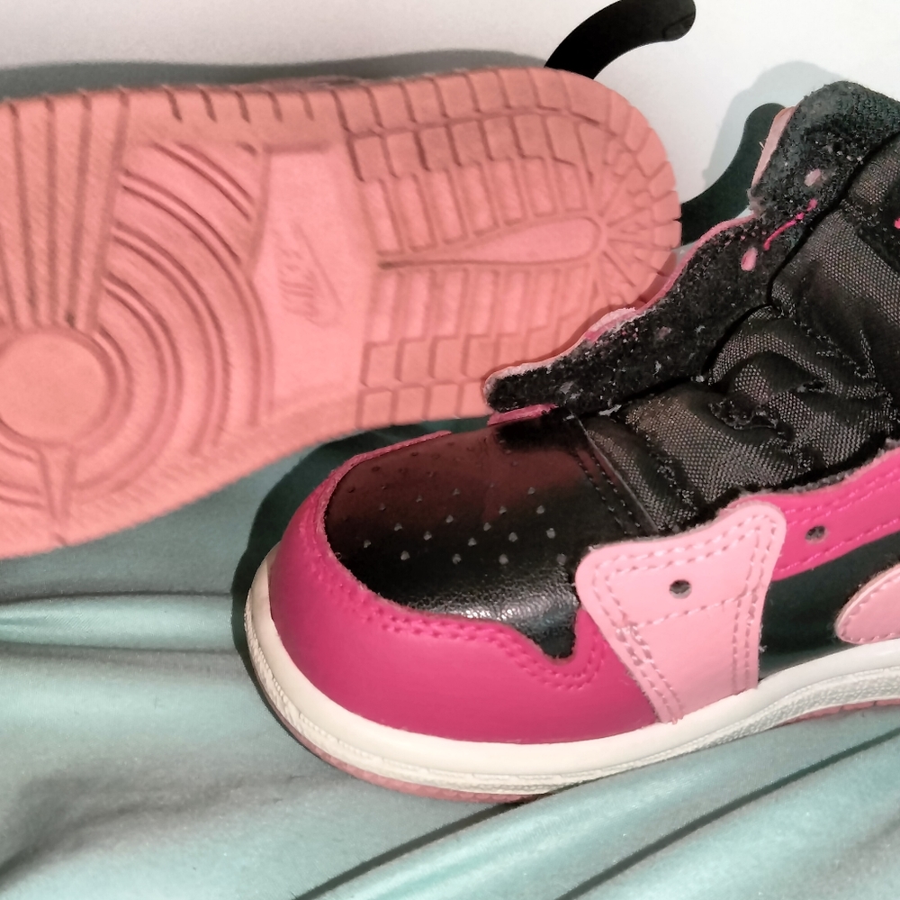 Jordan 1 - Picture 4 of 4